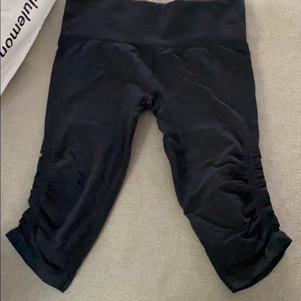 Lululemon In the Flow Capri